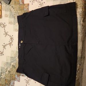 Black cargo mini skort, skirt,  stretchy short. Lee Size 16